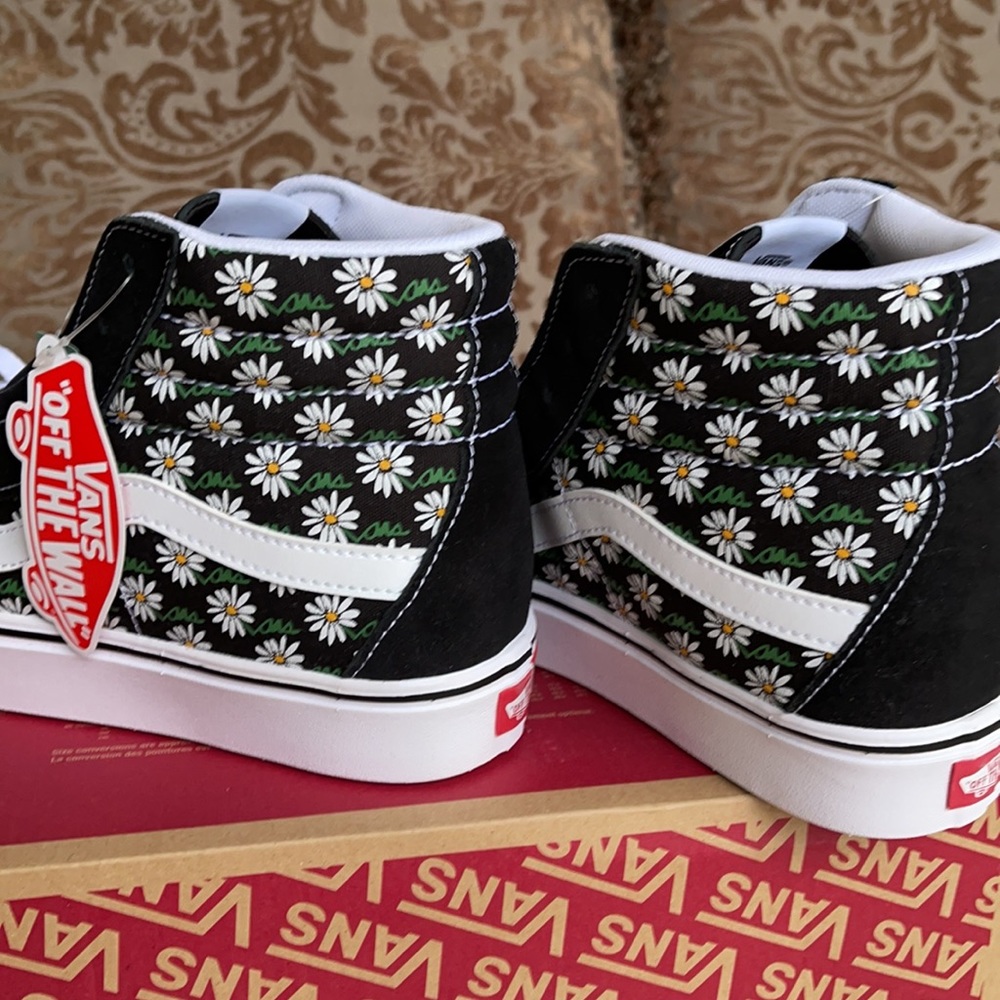 Vans Comfycush Sk8-Hi Scribble Flower Daisy/BlackM - Picture 15 of 16